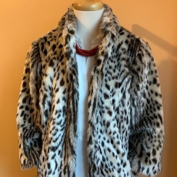 CHICO'S Leopard Faux Fur Cropped Jacket Size L - Picture 2 of 12